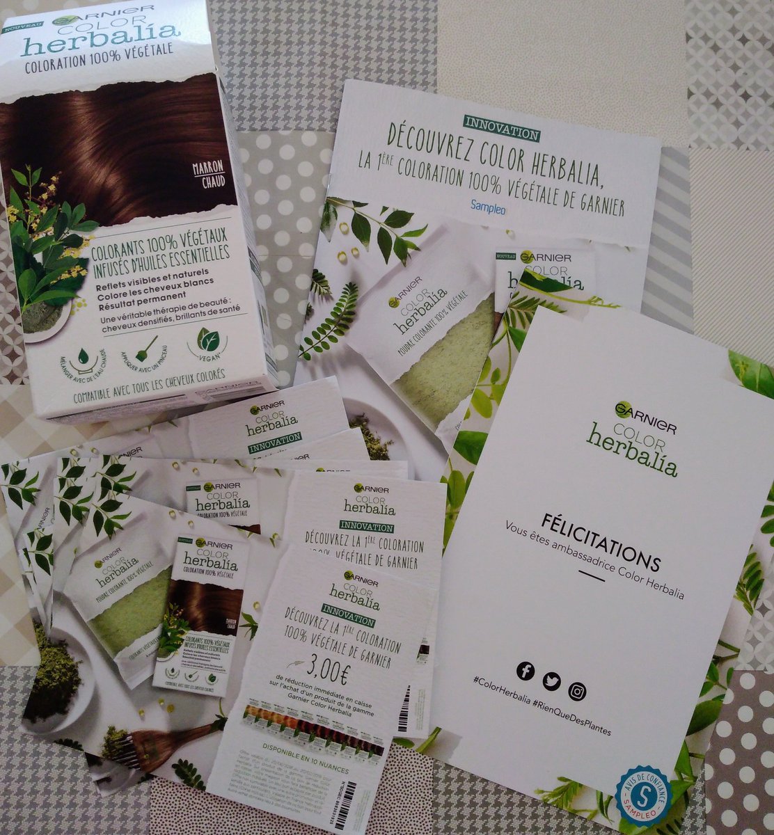 JessicaAvsDu89's tweet photo. Sélectionnée par @sampleo pour tester la nouvelle coloration #colorherbalia de @GarnierFR #rienquedesplantes , teinte marron chaud. https://t.co/ju3vV04YJG