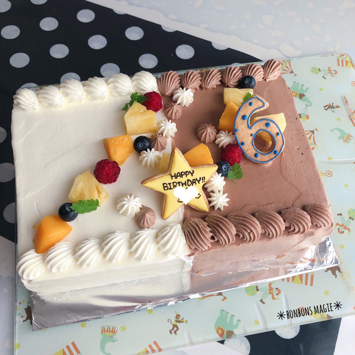 Hiｔomi ケーキ 自分たちの結婚記念日 と たのまれもののスプラトゥーン 大きいサイズでハーフ ハーフ 四角のナッペが久々で だいぶ手こずった 手作りケーキ デコレーションケーキ 誕生日ケーキ スプラトゥーン キャラケーキ 結婚記念日