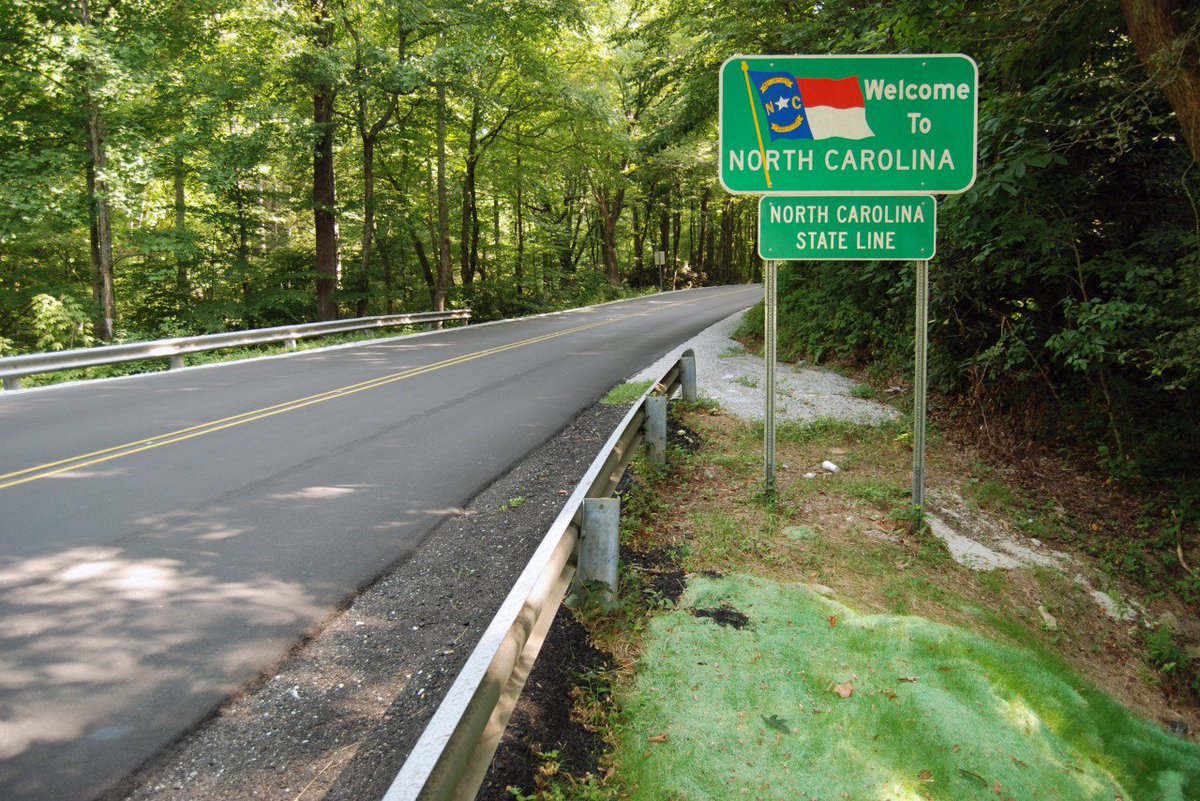 NIH's tweet photo. #NorthCarolina received $1.24 billion in #NIH research support in FY2017: https://t.co/G91xbJRUpj #NIHinYourState https://t.co/kevEIW3Fpo