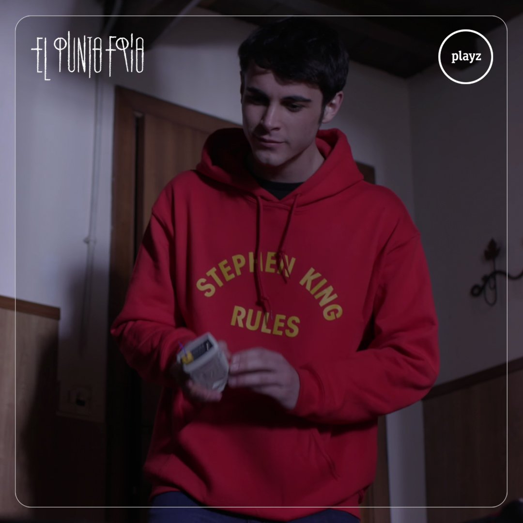 ¿Qué os parece el look de nuestro prota? Sabemos que a muchos de vosotros os encanta...! #look #style #elpuntofrio #galicia #galiciamagica #webserie #santacompaña #somosdada #davidsolans #playz #rtve #lifestyle #elpuntofrio