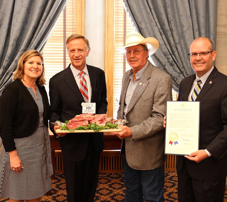 TNBeefCouncil's tweet photo. Happy #JulyBeefMonth @OfficialRFDTV! We hope you'll celebrate along with us! https://t.co/KSqPxBVo55 #tnbeef #Tennessee https://t.co/CyLIPiX8W5