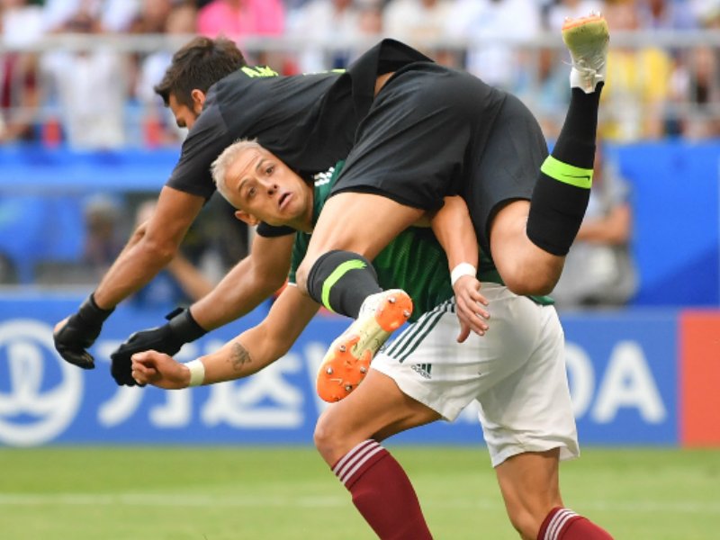 BBCMOTD's tweet photo. *record scratch*
*freeze frame*

Yep, that's me. You're probably wondering how I ended up in this situation. https://t.co/tUXaGB1bn7