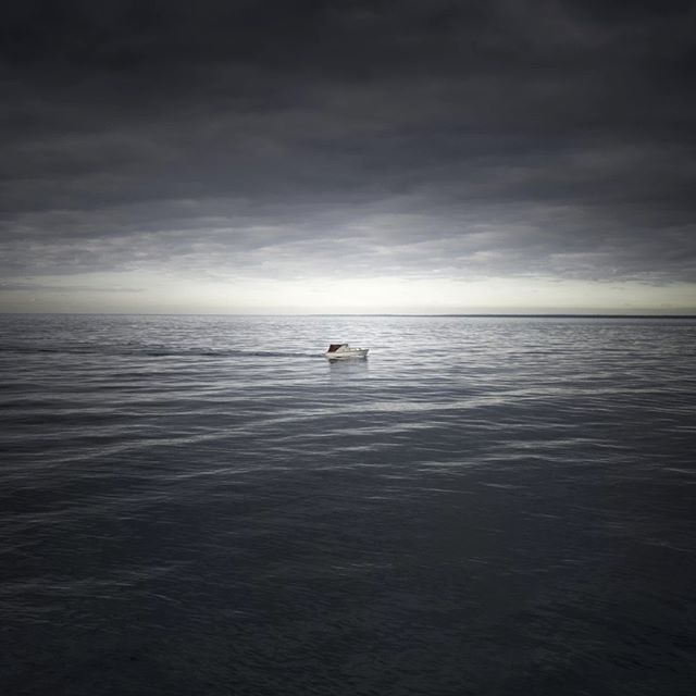 NOON // 293
•
📷Michael Milverton
• 
01  dijon — WILD

02  JSPH — Reasons

03  The Tallest Man On Earth — Forever Is a Very Long Time

04  CHVRCHES — Stay (Recorded at Spotify Studios)

05  Peter and Kerry — Teardrops

06  Smalltalk — Young

07  Flore… ift.tt/2KsYBSP