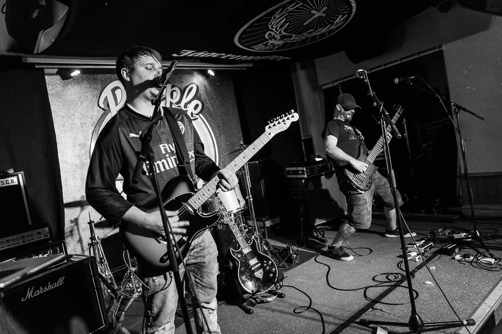 You can #download and #stream the #1UP E.P

#Spotify: buff.ly/2tMCjRx

#Apple: buff.ly/2Nh7rRk

#Google: buff.ly/2KwVNTV