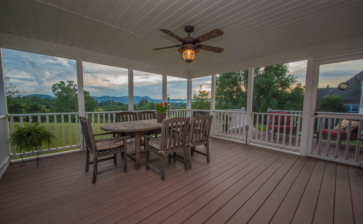 Compass_KeyRG's tweet photo. ✨🎉NEW LISTING🎉✨
121 Magnolia LN, Daleville, VA 24083
4,857 sq ft 📐
5 Bedroom 🛏️🛏️🛏️🛏️🛏️
4.5 Bath 🛀 🛀 🛀 🛀
Includes 2 Master Ensuite's✌️ 
Located in Ashley Plantation 🏡
Call Compass &amp; Key Realty Group TODAY to schedule a showing! 🗝️ (540)353-2811 📲 https://t.co/Qqx44eG9Bb