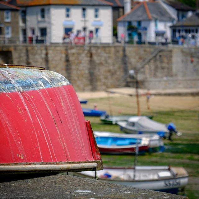 JohnBeardon's tweet image. Mousehole Harbour.

#Cornwall #cornishscenes #cornishcoast #cornishpics #lovecornwall #fujifilm_uk #xt20 #jessopsmoment #uksummer #ukbestpics #ordnancesurvey ift.tt/2z5b5ul