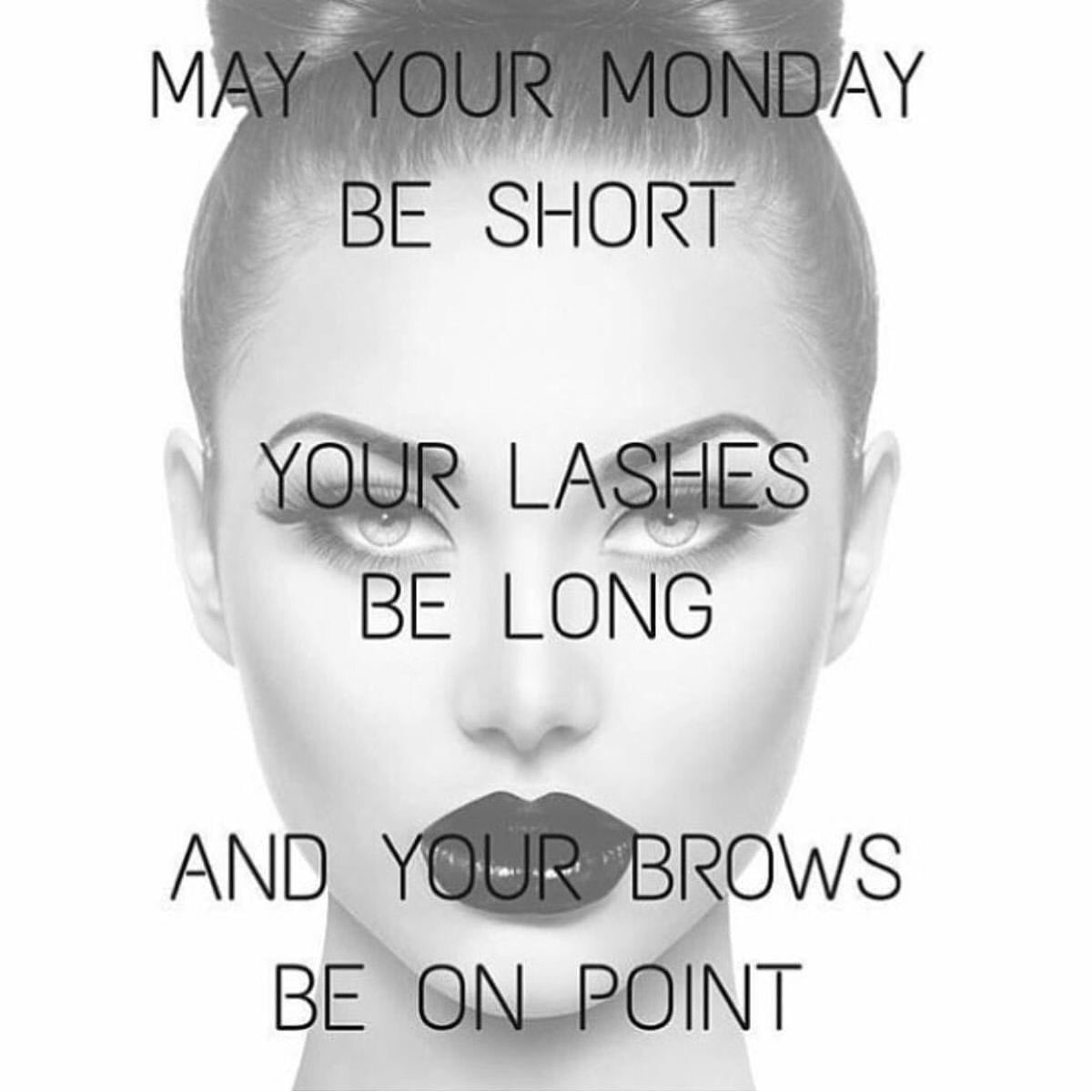 ShicaChic's tweet photo. It’s a new month and that means we’re getting ready to ship July boxes!  Get one before there sold out at https://t.co/zqq52aO1ck💋😍#MondayMotivation #beautyboxes #subscriptionbox #mua https://t.co/Ukcqxl07mR
