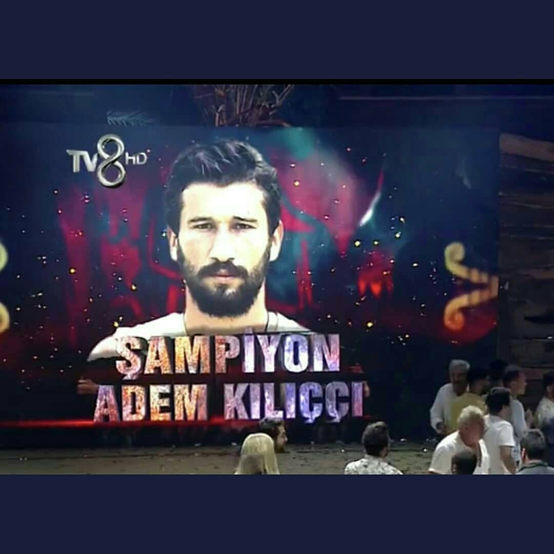 sevimmm_'s tweet photo. Dinlediğim en güzel hikaye senin hikayen şampiyon 
DuysunAlem ŞampiyonAdem https://t.co/bnYvoPpmn9