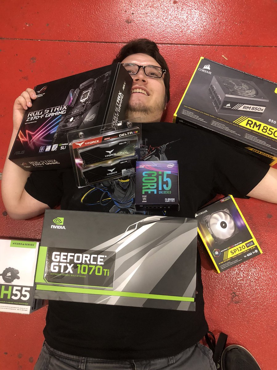 OverkillGame's tweet image. PC parts snow angel. Ain’t never seen THIS before huh?! #iRepairFast #CustomPCs