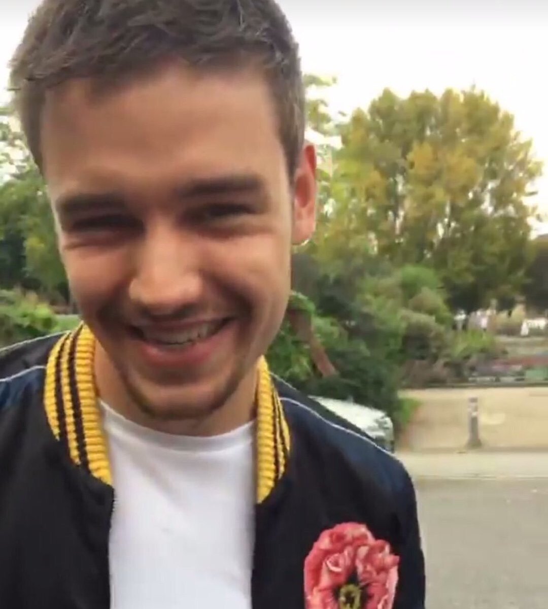 gxldlxrry's tweet photo. smile looks gorgeous on you, sunshine @LiamPayne

#LiamAppreciationDay https://t.co/dFHvH3V9Q7