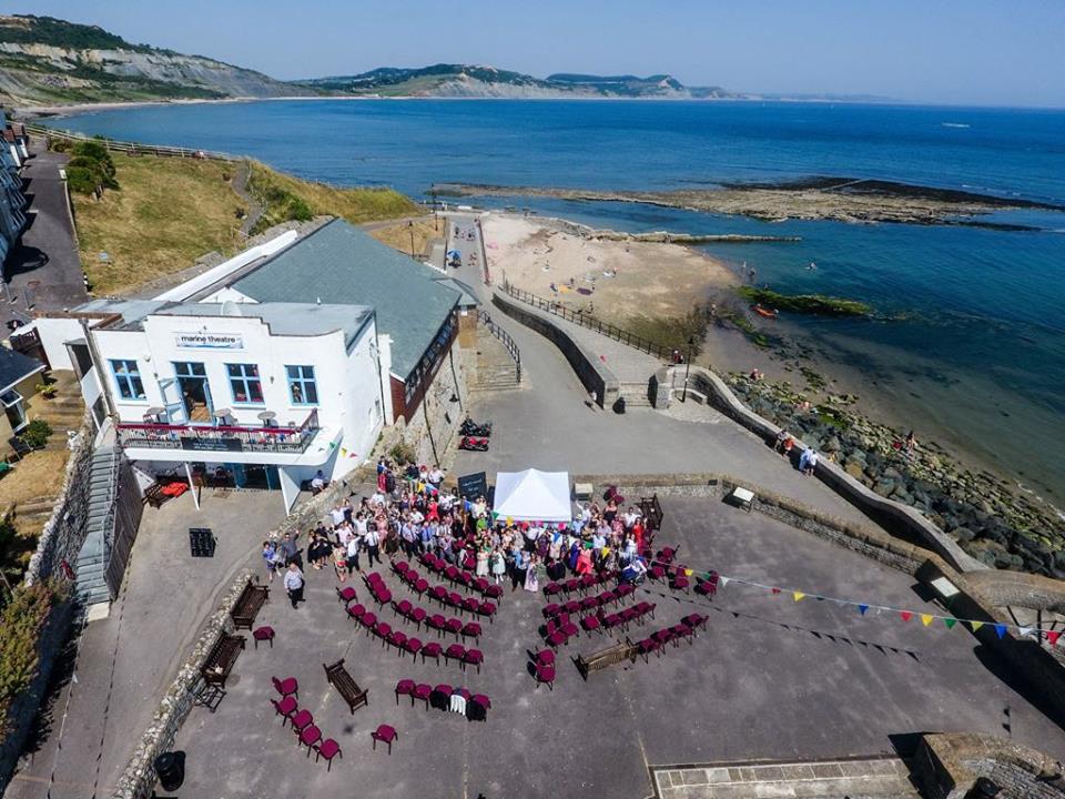 chickoutdoors's tweet photo. Just the most perfect day with the @stiffupperlip1 and the perfect wedding venue @marinetheatre . We couldn't have asked anymore from the weather gods. #lymeregis #Dorset #perfectweddingday https://t.co/3oXDWYKCuX