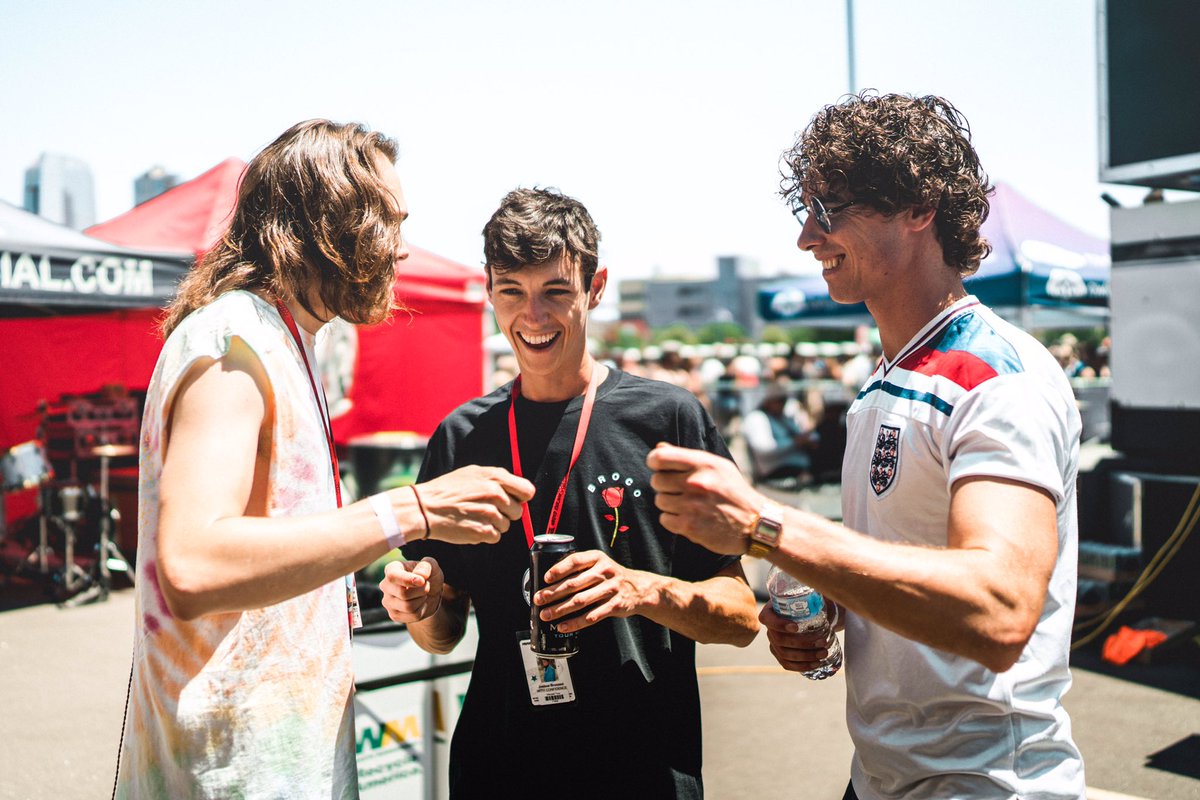 RobDamiani's tweet image. Taught these lads everything they know @ImMattDonnelly @joshwithcon #airdrumming #tutor #students 📷 @ChrisBlockd