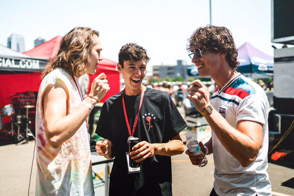 RobDamiani's tweet image. Taught these lads everything they know @ImMattDonnelly @joshwithcon #airdrumming #tutor #students 📷 @ChrisBlockd