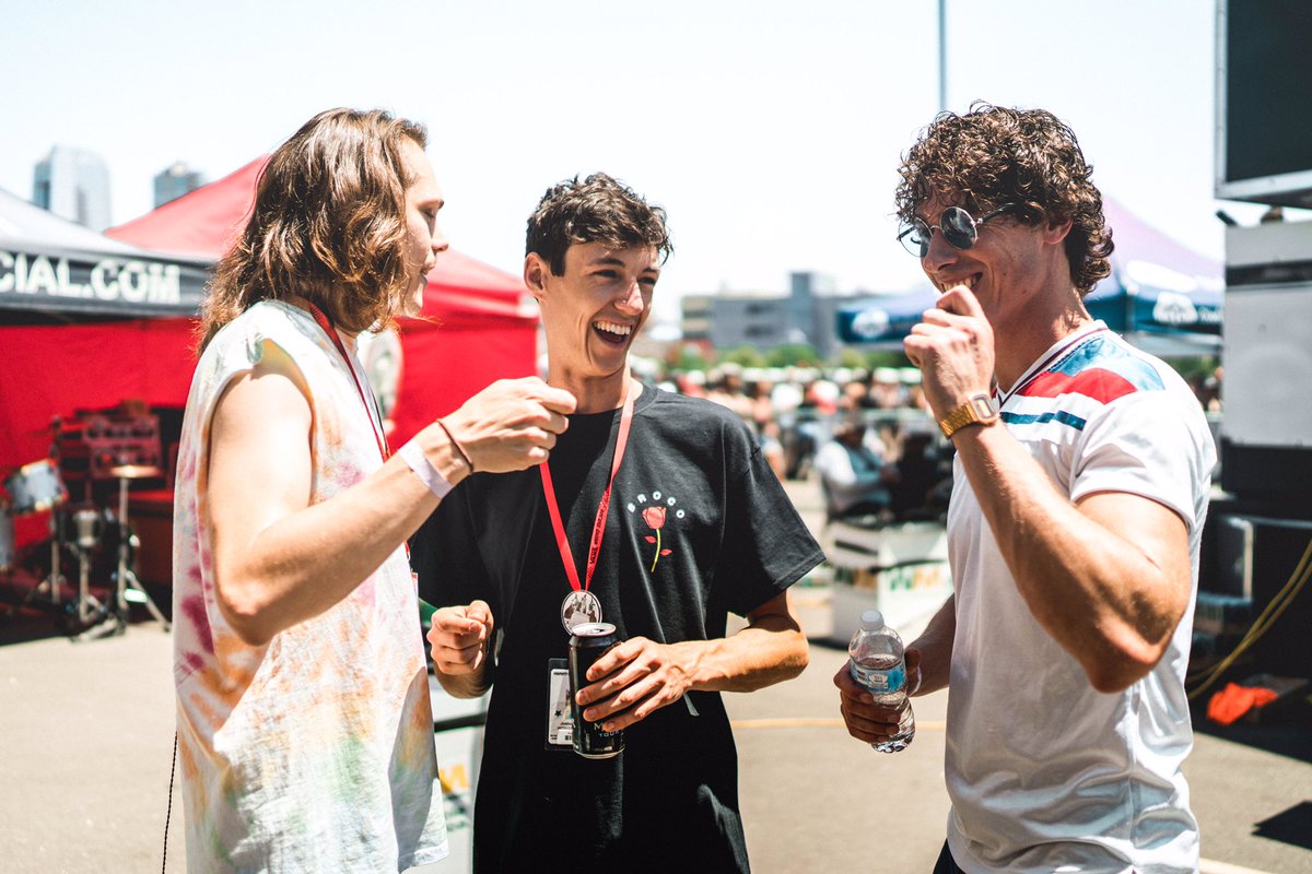 RobDamiani's tweet image. Taught these lads everything they know @ImMattDonnelly @joshwithcon #airdrumming #tutor #students 📷 @ChrisBlockd