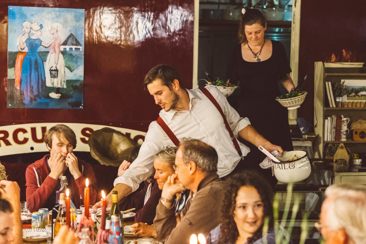 giffordscircus's tweet image. #CLFDA @Circussauce for best family dining award - go Ols!