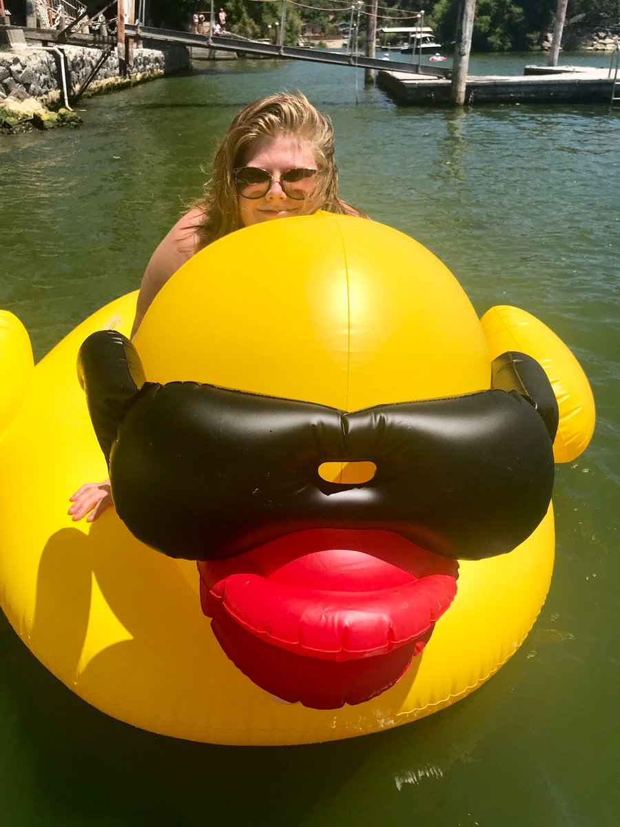 KT (K_milbank) Twitter