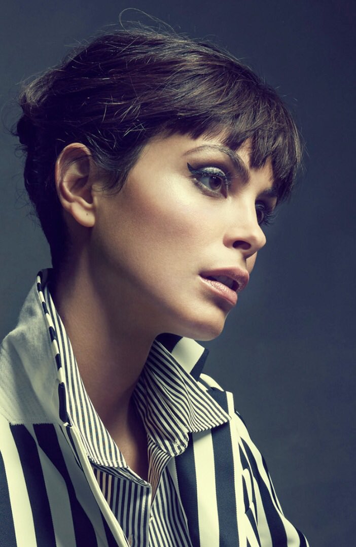 Morena Baccarin On Twitter Today S Makeupmonday Is Channeling