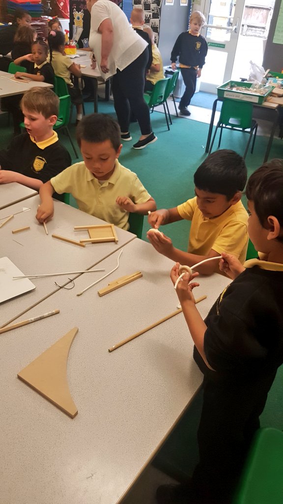 Mrs_Goold's tweet photo. Using saws and glue guns to create moving vehicles for our garden gnomes @charltonmanor #yearone #startthemyoung #safeandfunlearning #lifeskills https://t.co/a48CYQIHU5