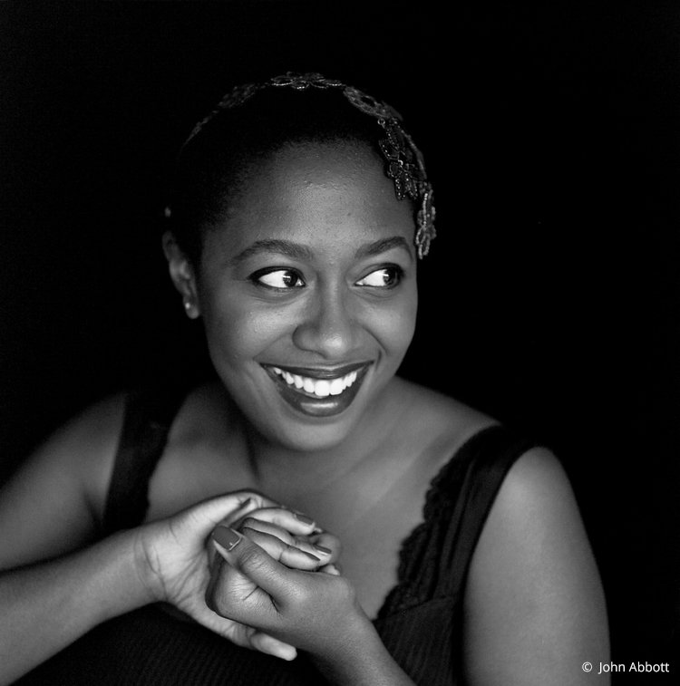 Lors des 60e Grammy Awards, organisés à New York en janvier dernier, <a href="/cecilesalvant/">Cécile McLorin Salvant</a> a reçu le Grammy Award du meilleur album de jazz vocal pour son disque "Dreams and Daggers". 😍 Venez la découvrir au #sejf2018 le vendredi 20 juillet ! Infos &amp; résa 👉 saint-emilion-jazz-festival.com