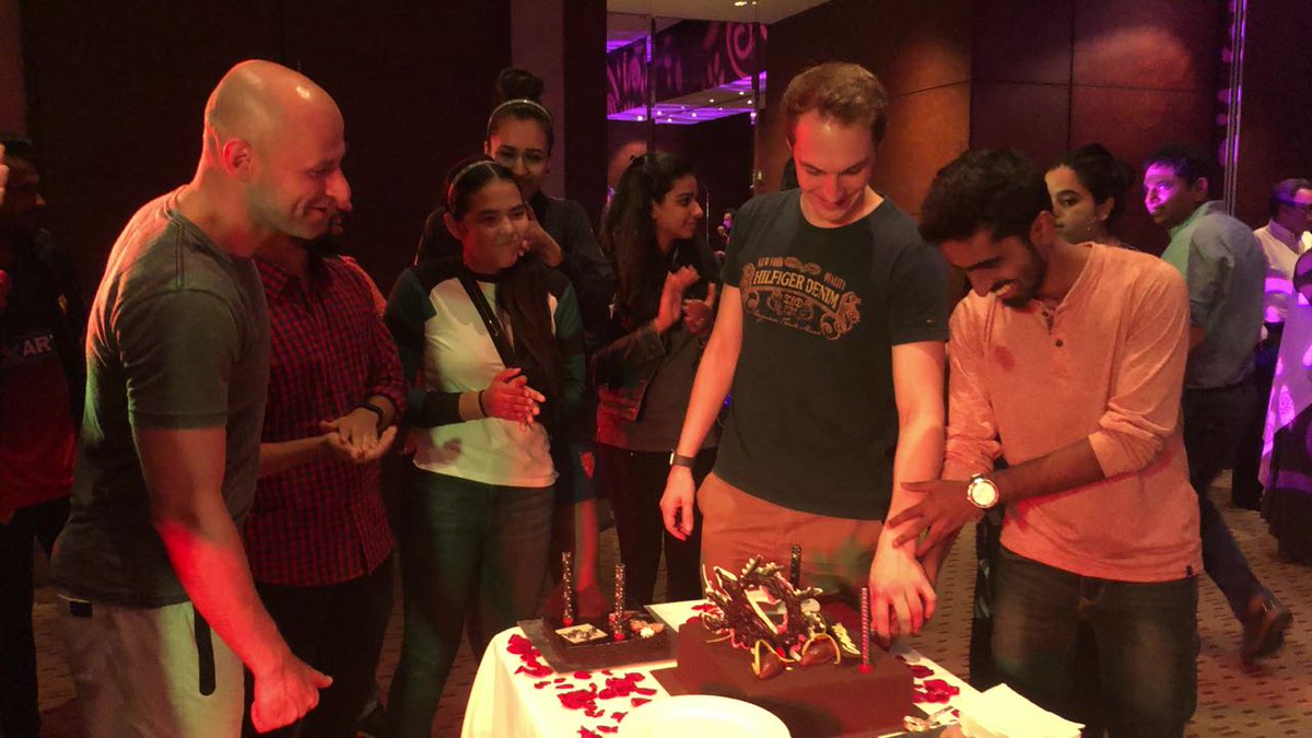 DDTTCofficial's tweet photo. A sweet victory called for a sweeter celebration 🎂

#CHAMPIONS #CEATUTTFinals #TheSmashers #UpTheGame #EasyEndsHere https://t.co/v9WttXlewi