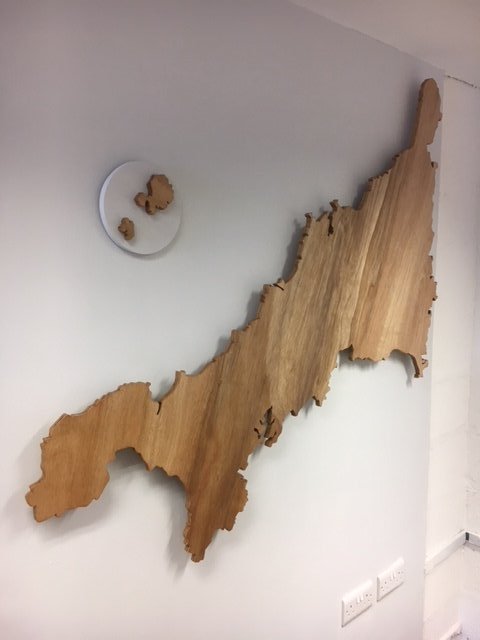 thsocialleopard's tweet image. Did you know that there is a new craft gin superstore that has opened today @Juniper_Club in #Penryn? Read on.. leopardprintltd.co.uk/blog/the-junip… #bespokesignage