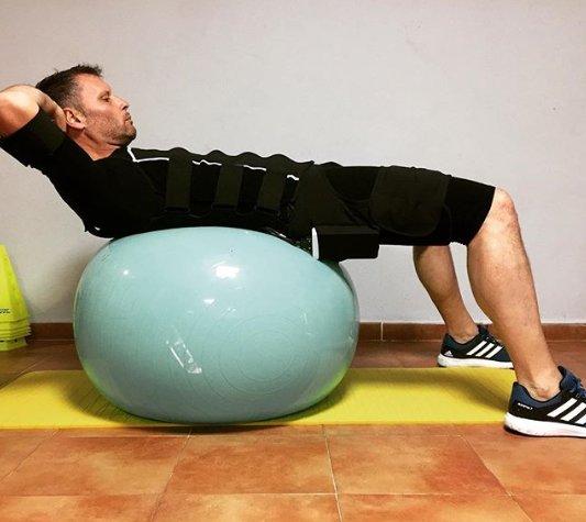 The #WiemsproSystem helps you to improve post-workout muscle recovery.
#EMSlovers #WeFitYou #Electrostimulation #Fitness #ElectrostimulationForFitness #Wiemspro #wholebodyems