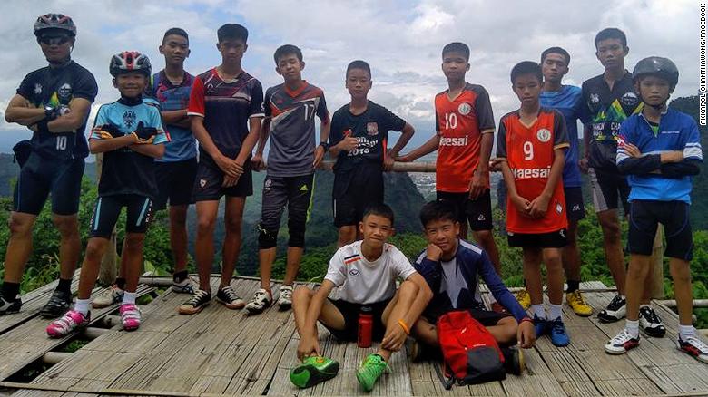 JUST IN: 12 teenage boys trapped with their soccer coach in caves for nine days in northern Thailand have been found alive, Thai official says cnn.it/2MHiFxk