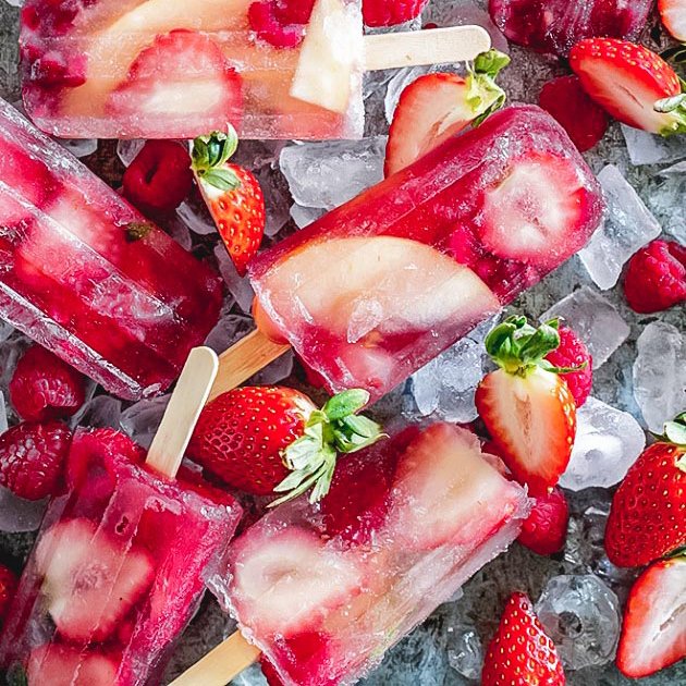 OverheadFood's tweet image. 🍓 CHAMPAGNE POPSICLES 🥂
#overheadfood