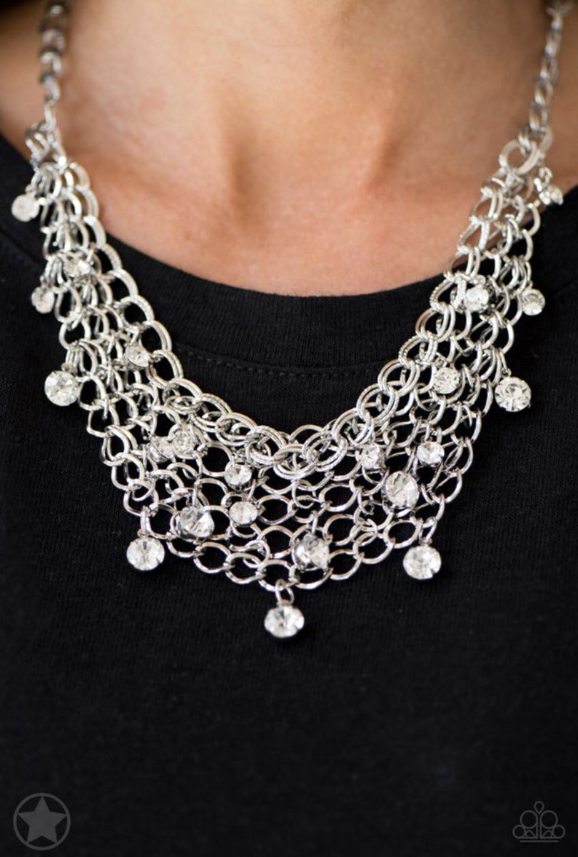 ARRAH314's tweet photo. Look at this gorgeous set that was just posted I my group. $5 a piece 😍 to claim join my group now ⤵️⤵️⤵️

Search Gem-OlogyVIP on Facebook #paparazziaccessories #5dollarjewelry #gemology https://t.co/qfCEBFoHoL