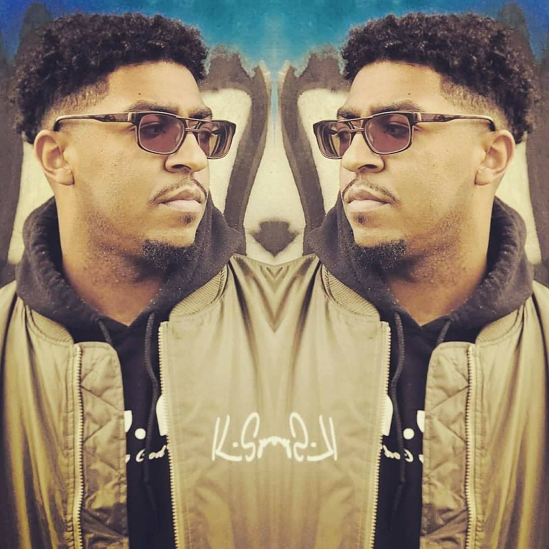 TyFlyEnt's tweet photo. Good Morning!! Love it when my team brings forth new ideas and strategies!!
Let's get it!!
#creativity #freshideas #kspecs #apstyfly #yvngkamo #MusicLov3rz #goals #growth #grind #houston #houstonartists #teamtfe #tyflyent https://t.co/5ccLWqsfUu