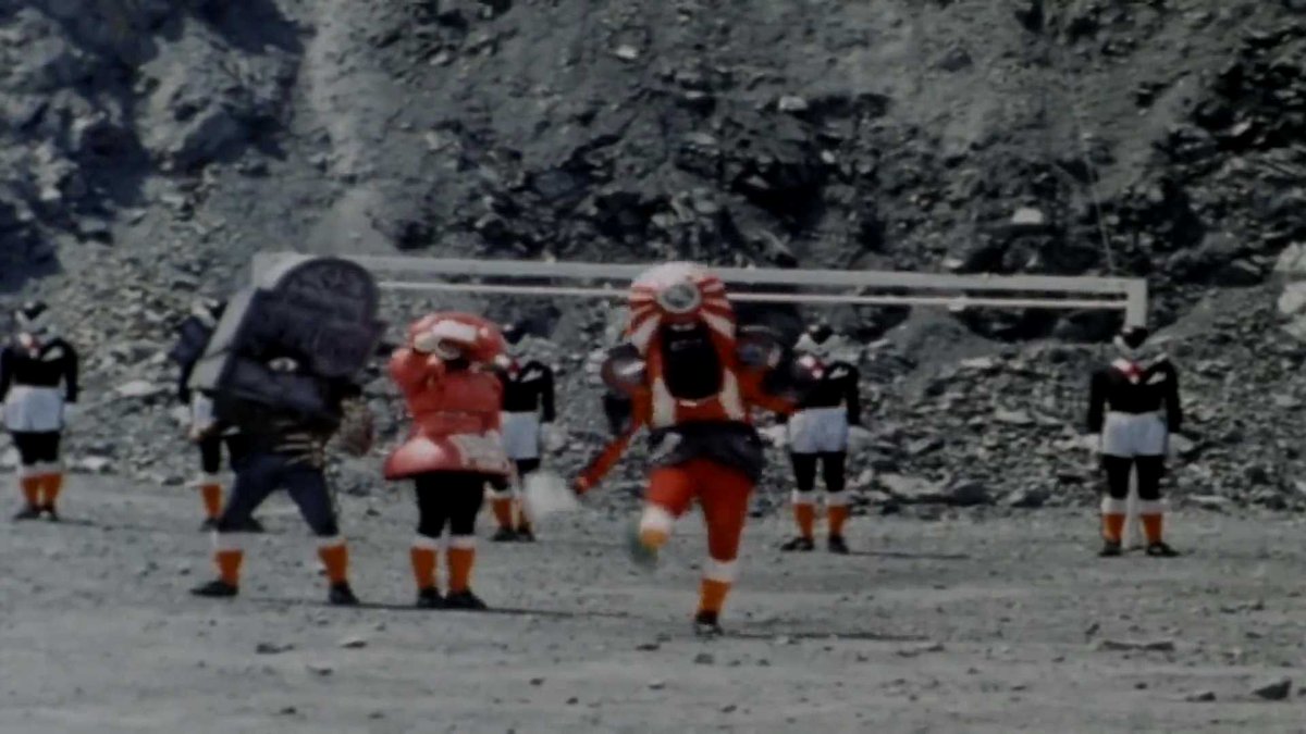 特撮カフェバーぷらんたん على تويتر ブラジル対メキシコ いやー特撮でしたねーブラジル勝ちましたねー ３時からはとうとう待ちに待った超特撮的日本対ベルギー戦が始まりますよ みんなで盛り上がりましょう 遊びにきてね