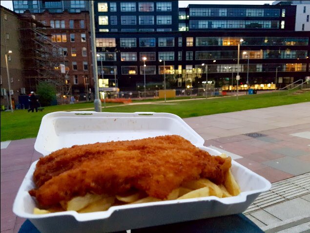 Give your haddock a crispy crunch with a coating of panko breadcrumbs 👌😎🌇 

📸: [Lefteris Kargas]

#friedtoorder #fishandchips #pankobreadcrumbs #crispy #crunchy #merchantcity #citylife #loveglasgow