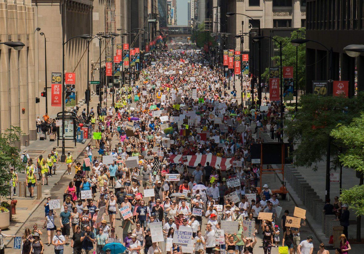 AmnestyMWRO's tweet photo. Thank you so much to everyone that came with us to the Families Belong Together March in Chicago this weekend. Stop separating families, and end family detention now! #FamiliesBelongTogetherMarch #FamiliesBelongTogether https://t.co/lhcwQaZJbQ