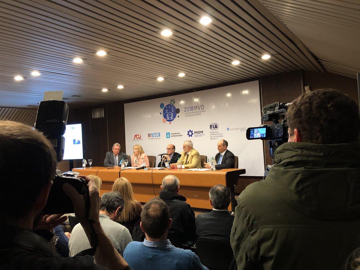 LANZAMIENTO del Salón de Movilidad Eléctrica y Ciudades Inteligentes 2018 que se llevará a cabo en el LATU y en el cual participaremos desde el 26 de Julio en Salón Los Robles. #MovilidadCeroEmision