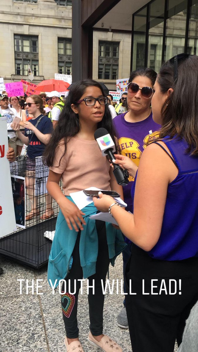 AmnestyMWRO's tweet photo. Thank you so much to everyone that came with us to the Families Belong Together March in Chicago this weekend. Stop separating families, and end family detention now! #FamiliesBelongTogetherMarch #FamiliesBelongTogether https://t.co/lhcwQaZJbQ