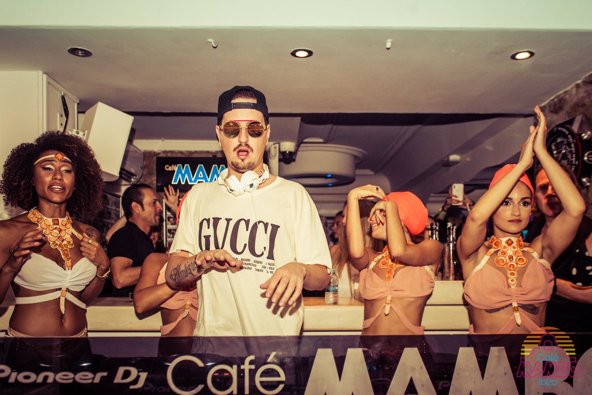 Mamboibiza's tweet photo. Looking for a plan for this Thursay night? Look no further. @robin_schulz live after sunset before @FMIFOfficial @pacha. ❤️ 🍒 https://t.co/u4wItcAzKd
