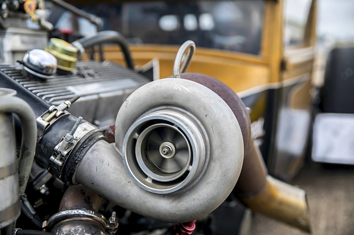 TurbologyLLC's tweet photo. Believe it or not, this monster only cost $12k to build! Via @hotrodmagazine.
•
#turbology #hotrodmagazine #fordmodelt #ford #modelt #chevy454 #454bigblock #454 #bigblock #v8twinturbo #twinturbov8 #v8 #twinturbo #turbo #hotrod #ratrod https://t.co/VQYJPIqSwr