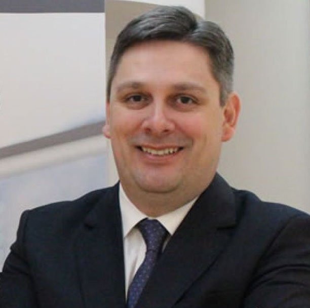 TECnOMIO_'s tweet photo. Columna de opinión de Marcelo Sales sobre estrategia de datos, Big Data e IoT https://t.co/n5VF5hB929 @Hitachi_Latam @HitachiVantara @msales1972 #Datos #BigData #IoT #EstrategiaDeDatos https://t.co/Dkf4JMGQKD