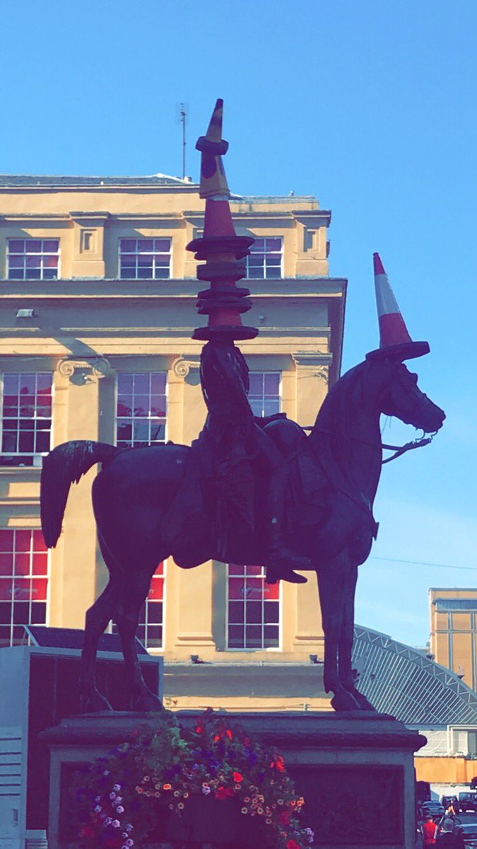 Gets higher every day #PeopleMakeGlasgow #glasgow #dukeofwellington