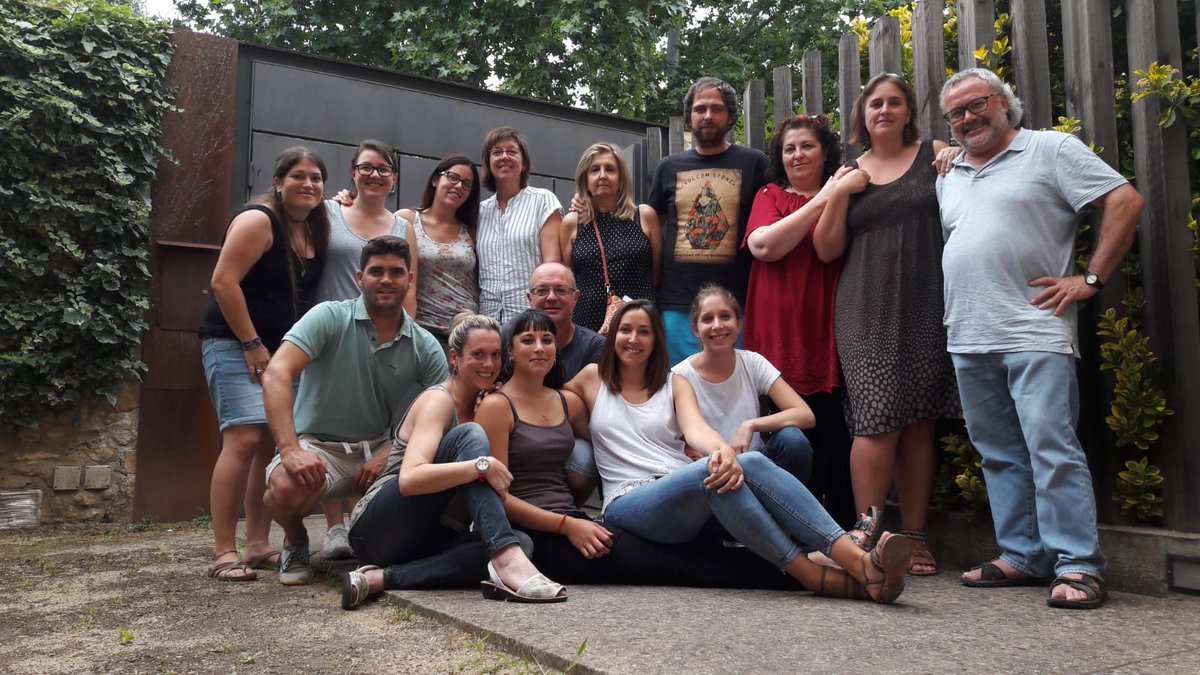 FEDAC_Angles's tweet photo. Acabem la intensa però profitosa jornada d'avui a l'Hostatgeria del monestir de Sant Daniel sobre els POE'S. Aprofitem per acomiadar-nos i desitjar-vos un molt bon estiu! #avuixdemà #passióxeducar #projecteFEDAC #poesfedacangles #poesfedac @FEDAC_Angles @twtFEDAC https://t.co/4bVRcc3oy8