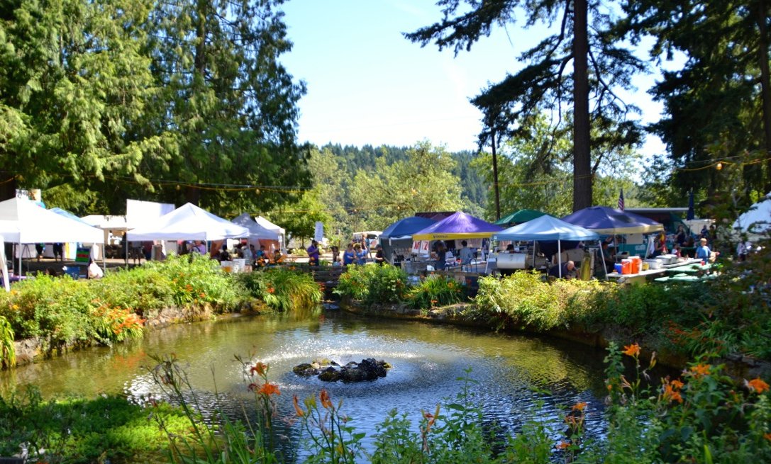WestLinnParks's tweet photo. The 62nd West Linn Old Time Fair hits town July20-22. Join us for an exciting weekend of fireworks, car shows, parades, timber show, Water ski shows, music, over 45 exhibitor booths, great food and a beer garden.
https://t.co/19Gicwhd8j https://t.co/1OOR0ORHKm