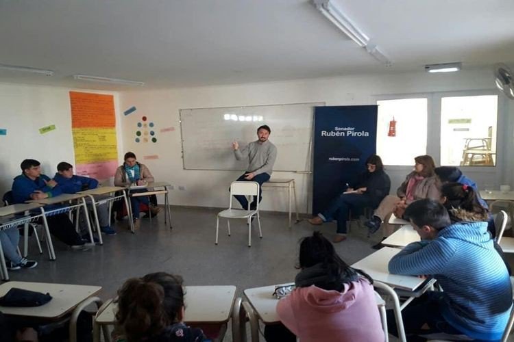 Santa Clara | Pirola entregó aportes a instituciones locales 