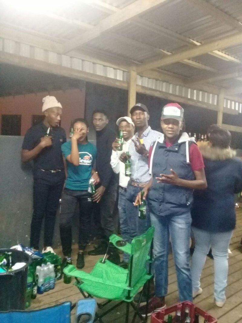 lindisiphomene1's tweet photo. @Heineken we deserve a trip...#sharethedrama https://t.co/ZQm5owlJjz