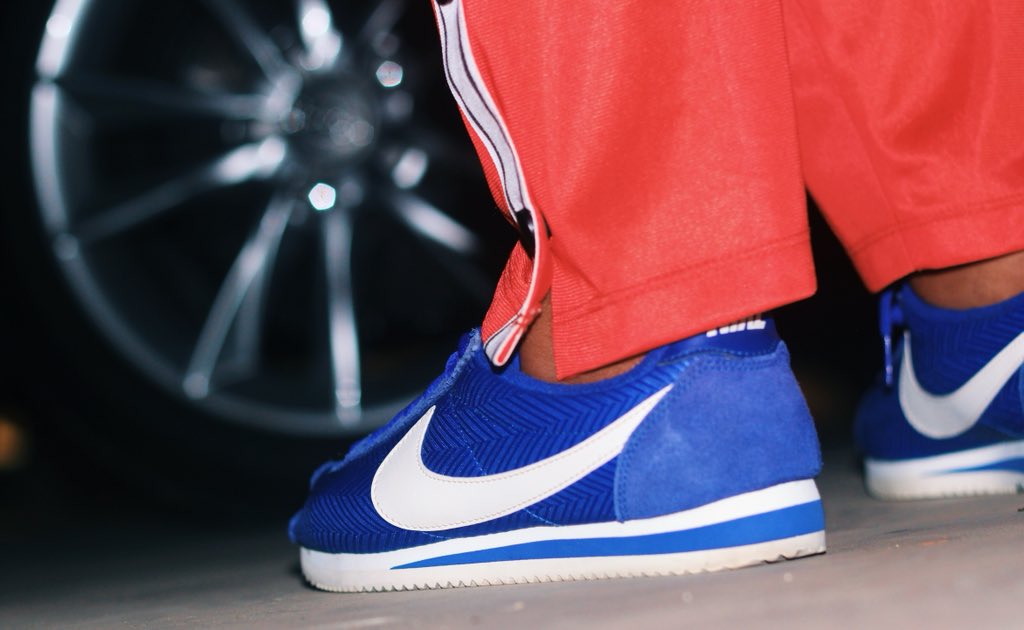 thatdesh's tweet photo. Blue on a #monday. Evening mission to shoot some content. #sleepforwhat. #nikecortez @woolworths_sa #athleisure https://t.co/QqphyTJ0UR