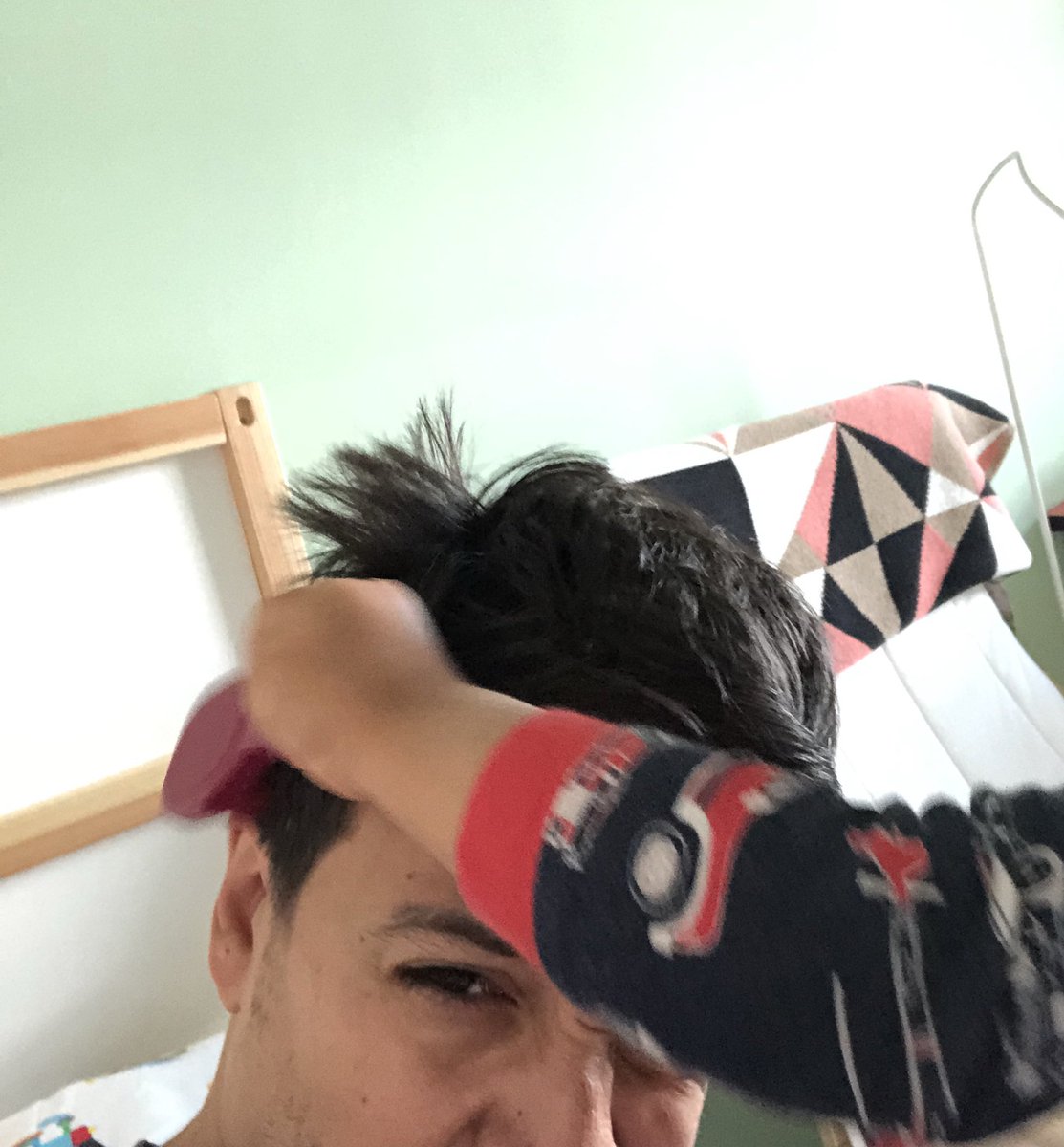Lin_Manuel's tweet photo. He’s mean with the brush but not even my son can keep the cowlick down on humid mornings #Ow https://t.co/jMgRwlCATh