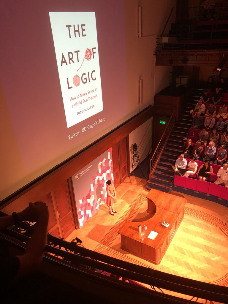 Hollyonline's tweet image. The art of logic - how to make sense is a world that doesn’t. A master in making #complexmadeclear looking forward to applying my learnings here to our future #pr #campaigns