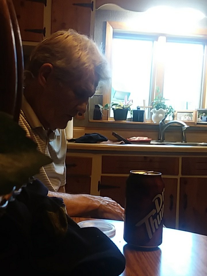 _ytfI's tweet photo. I need some prayers an good vibes for this man today. God please come with good news! #FUCKCANCER https://t.co/zhYpUHOhdE