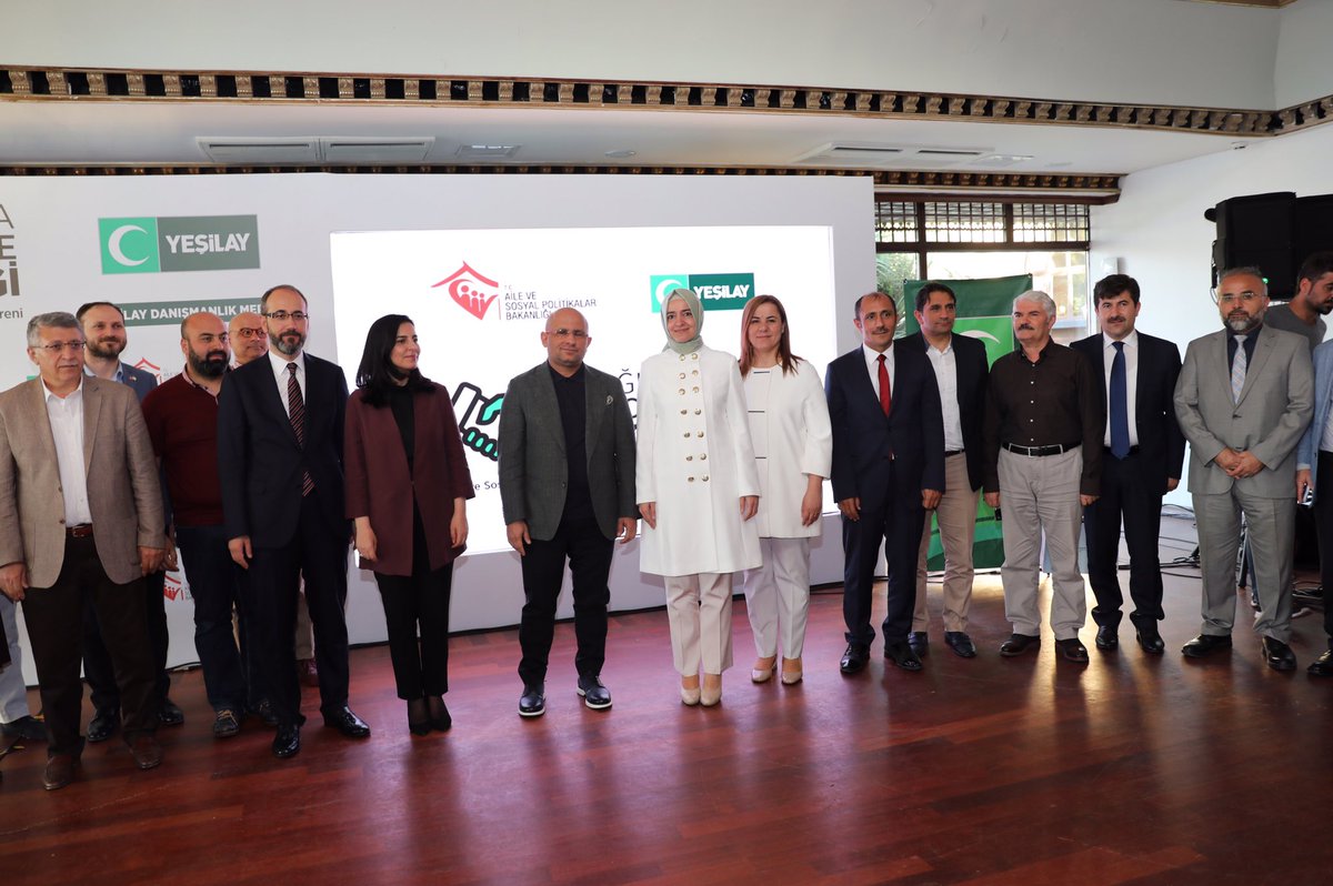 drbetulsayan's tweet photo. Ulusal Uyuşturucu ile Mücadele Eylem Planı kapsamında açtığımız Sosyal Uyum Birimlerimizi hızla yaygınlaştıracağız.

Protokol, bağımlılıkla mücadelede kamu ve STK işbirliğine güzel bir örnek olacak. Geleceğimizin teminatı gençlerimizi her türlü bağımlılıktan koruyacağız. https://t.co/kFjlLxAIDZ