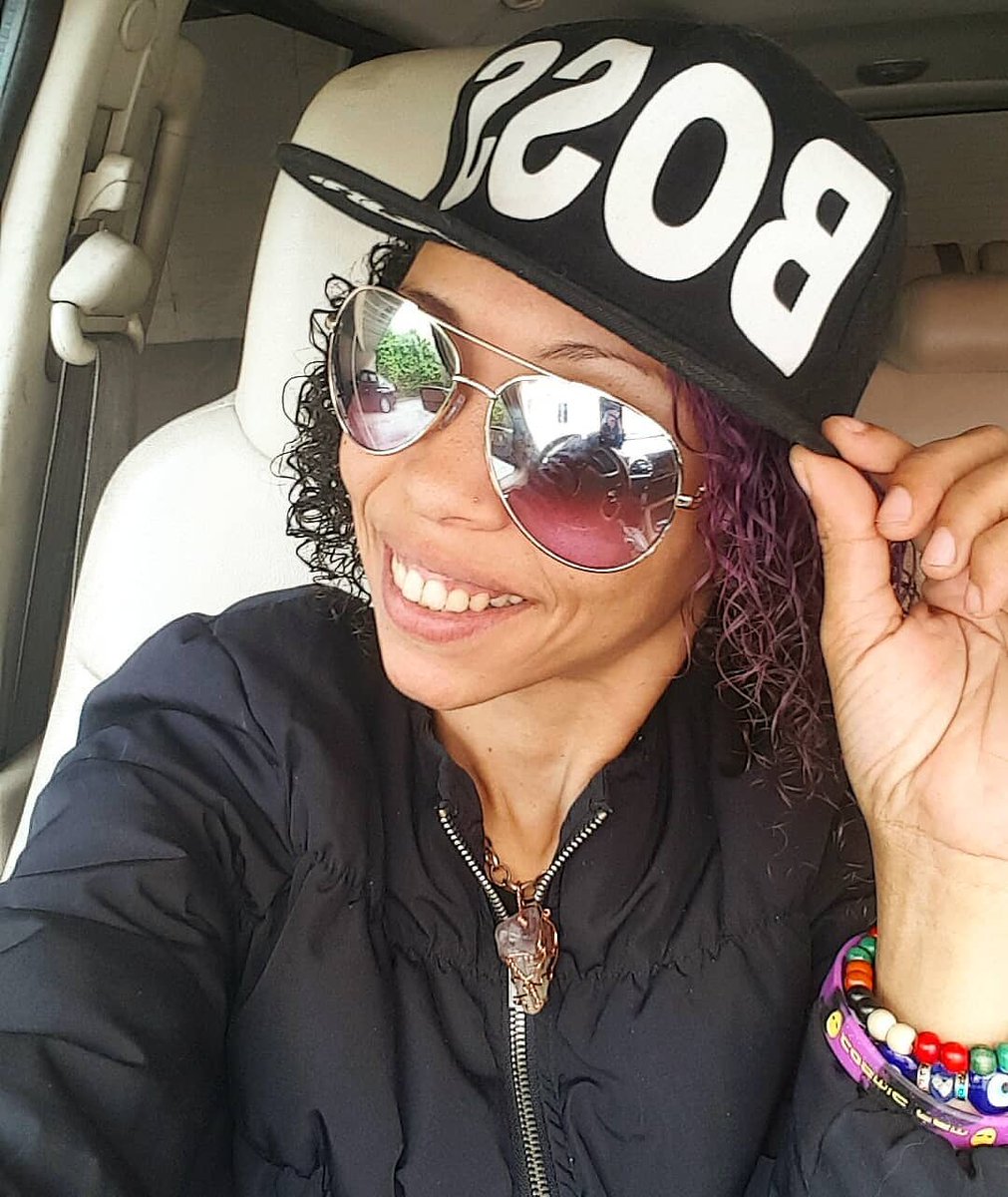 TheMsLegacy's tweet image. My Daily #Mood! Focus On The Things That You Desire &amp;amp; Not On The Things That You Don't Want! Your Thoughts Create Your Reality &amp;amp; I'm Living Proof! Much Cosmic Love! 💜🤗👽🖖#Boss #TheMsLegacy #CosmicQueen #ConsciousAlchemist #CosmicFam #Success #InTheNow #YouNow #THC #Mastativity