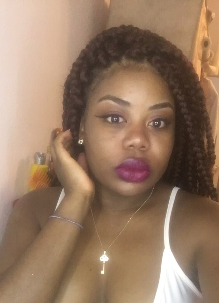 callmewhiwhi's tweet image. Back with those braids again 😩😌 #braidsgang #braidslife